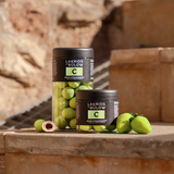 Lakrids, chokolade &amp; sur jordbær. En lækker, frisk og frugtig snack.