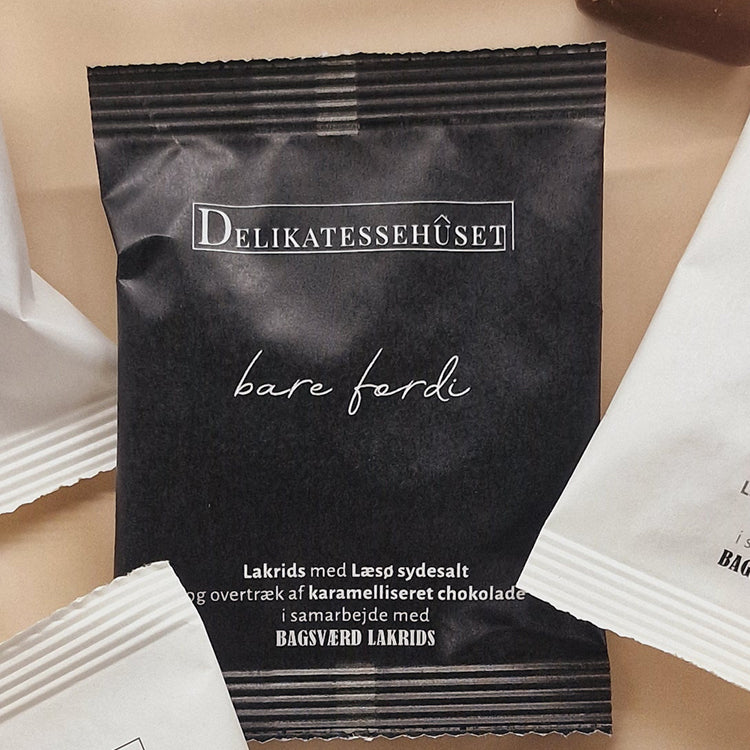 Delikatessehuset og Bagsværd lakrids har lavet en serie af smukke flowposer, som passer perfekt til de fleste gaveanledninger