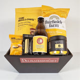 Gavekurv med påskeøl, lakrids og chips