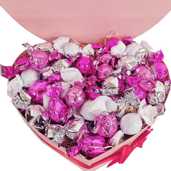 Mors Dag gave - hjerteæske med fyldte chokoladekugler