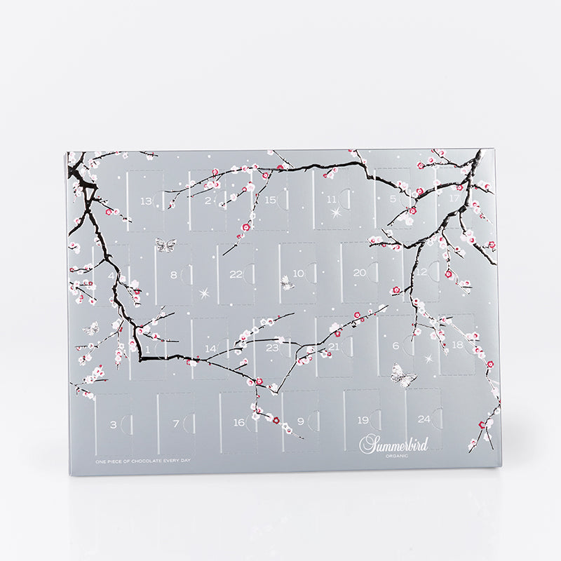 Eksklusiv Summerbird julekalender i sølv, fyldt med økologisk luksuschokolade – perfekt til en person hele december.