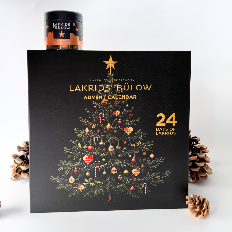 Lakrids by Johan Bülow lakridsjulekalender med 24 låger, fyldt med dansk gourmetlakrids, chokoladeovertrukne lakridskugler og Limited Editions.	
