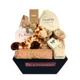 Sød barselsgave med nøje udvalgte produkter til baby og forældre – perfekt til babyshower eller dåb