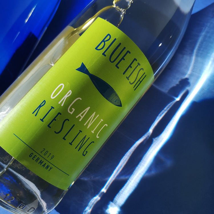 Blue Fish Organic. Økologisk hvidvin. Tyskland.